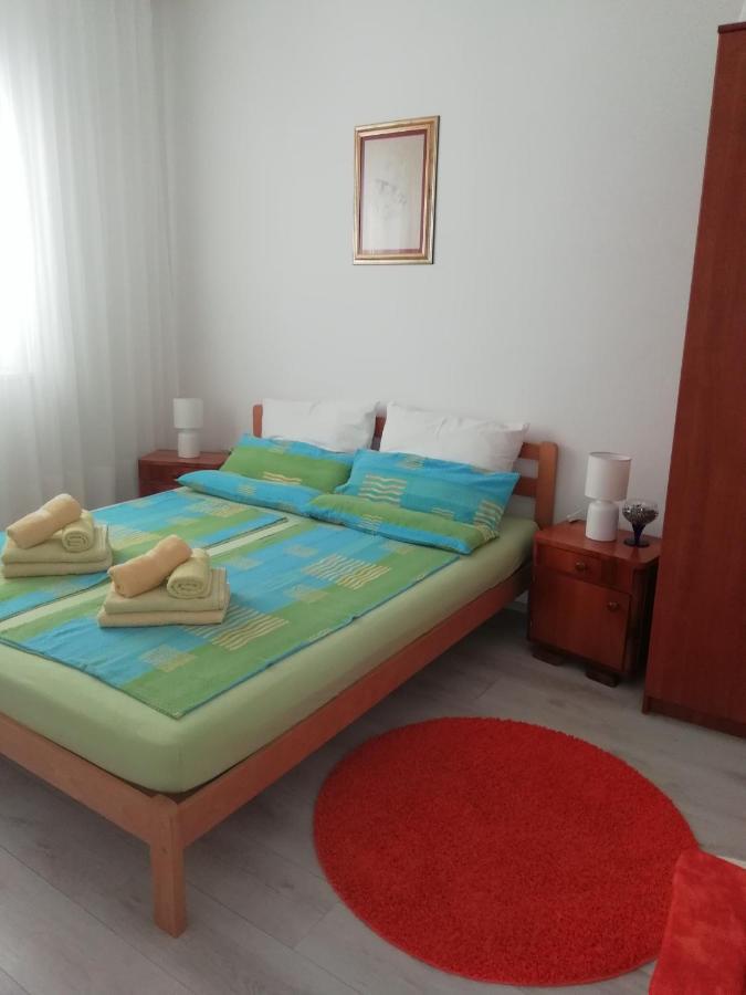 Apartman Zana Vodice Esterno foto