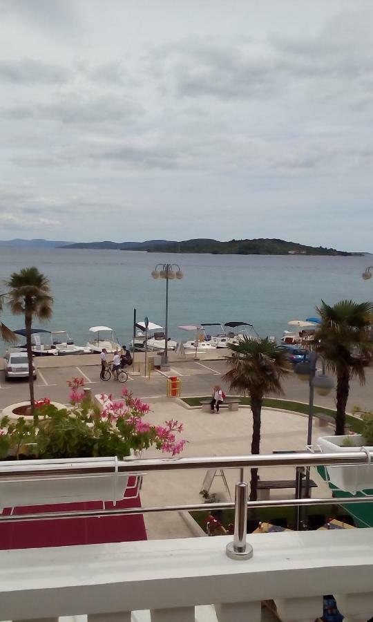 Apartman Zana Vodice Esterno foto