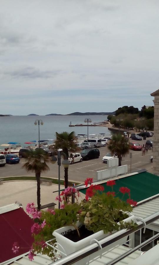 Apartman Zana Vodice Esterno foto